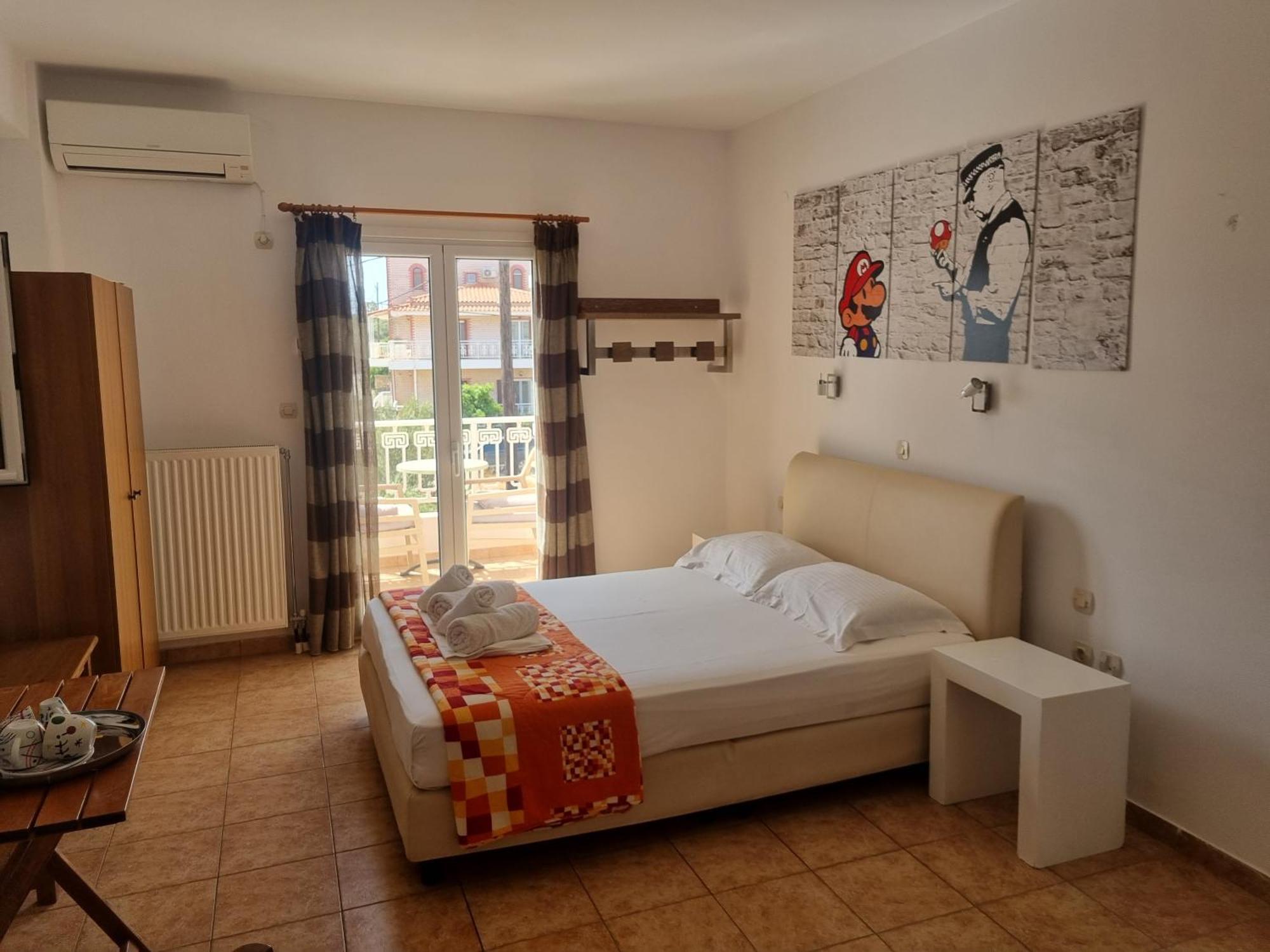 Calypso Hotel Elafonissos Bagian luar foto