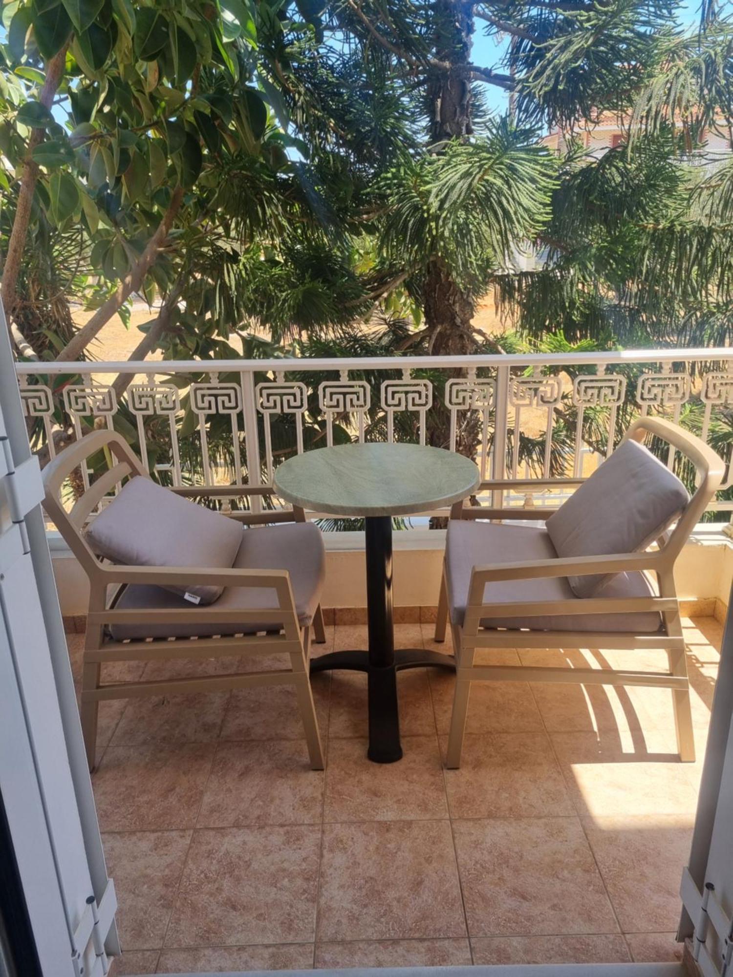 Calypso Hotel Elafonissos Bagian luar foto